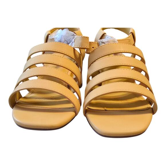 Modcloth Princess Highway Strappy Block Heel Womens 36 US Size 5 Soft Yellow - Picture 6 of 14